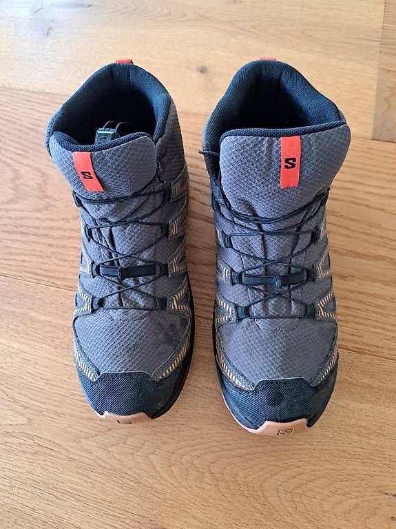 Scarpe da uomo: Wanderschuhe Salomon Gr 39 – Usato da Küssnacht am Rigi venduto da catmeybar