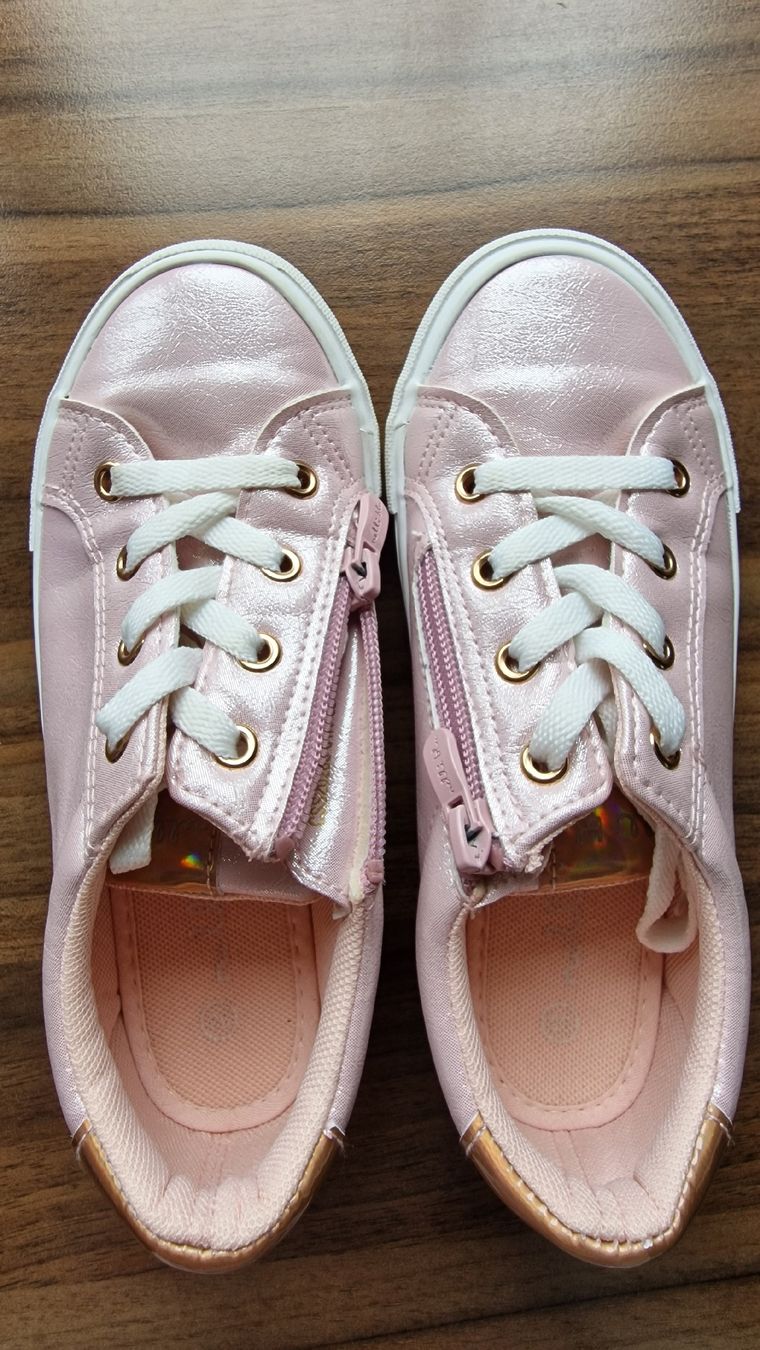 Scarpe per ragazze: Schuh Mädchen 33 Neu – Nuovo (secondo la descrizione) da Uttwil venduto da ClaudiaZ07