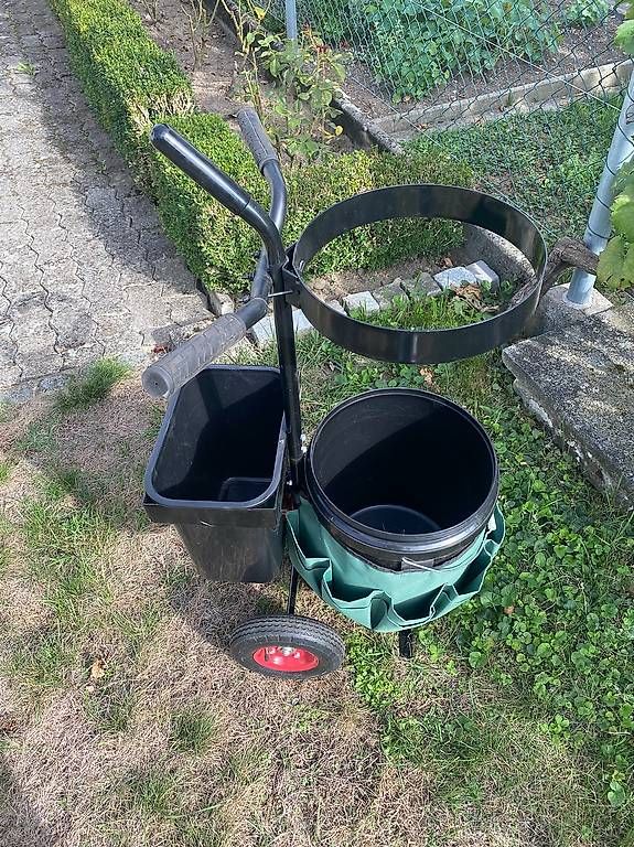 Box contenitori: Garten-Wagen mit Gartengerätehalter  – Usato da Schafisheim venduto da Steimi4 1