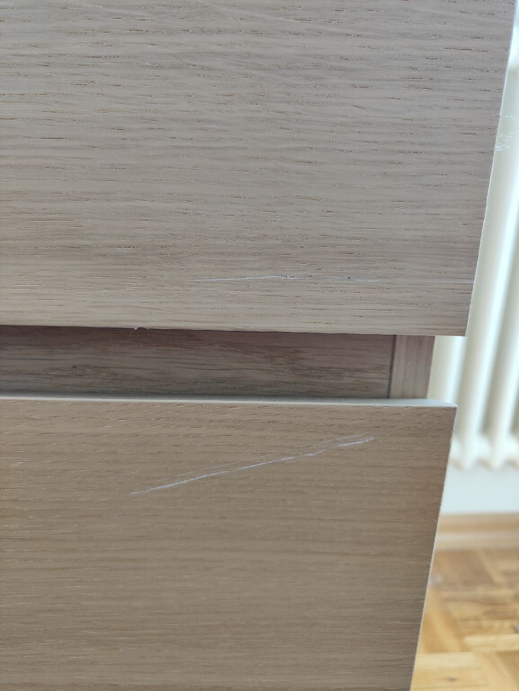 Cassettiere: Commode Malm IKEA 4 tiroirs - bon état  – Usato da Thônex venduto da elo_zwf5 4