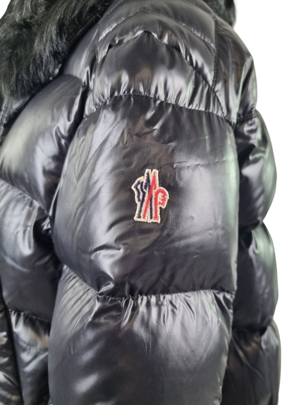 Moncler Jacken: MONCLER Saint Bermard Giubbotto Gr. 2 – Gebraucht aus Wangen b. Olten von Restwert_Wangen 2
