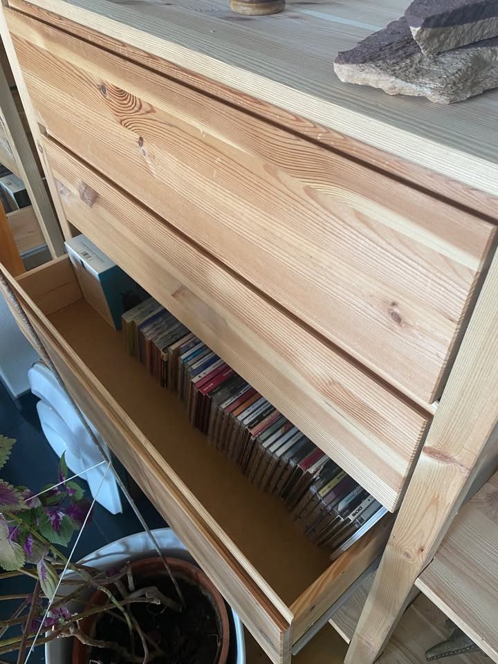 Ikea Scaffali: Grande bibliothèque IKEA avec 3 tiroirs – Usato da Moudon venduto da sabouille 1