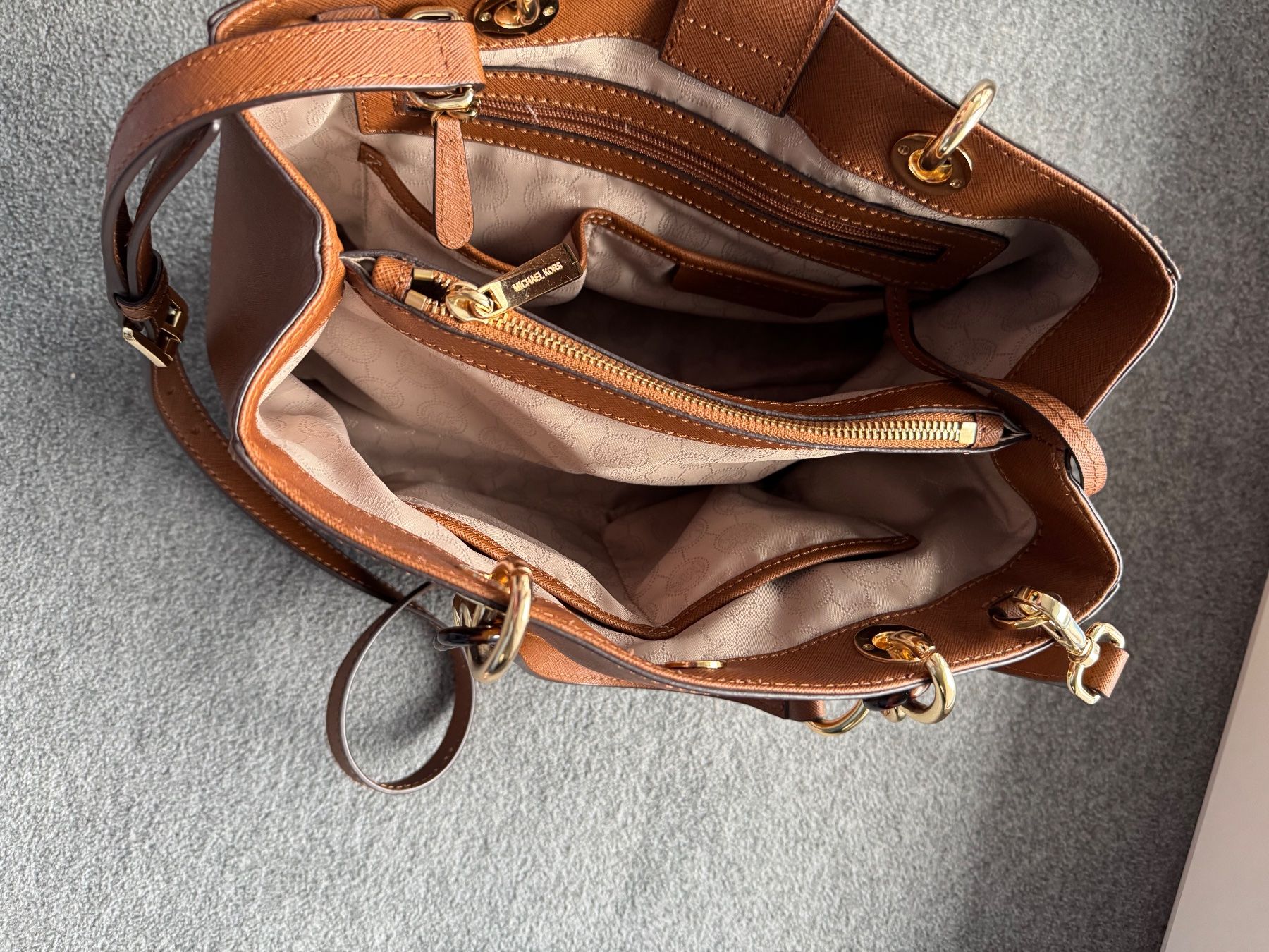 Michael Kors Taschen für Damen: Michael Kors Handtasche Cyndia, neuwertig – Gebraucht aus Fislisbach von Butz_butz 2