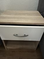 Nachttisch Schublade Holzoptik Weiss mit Ablage guter Zustan