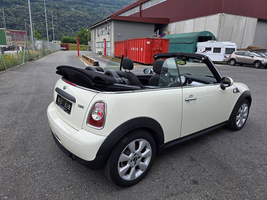 Autos: Mini One Cabriolet  – D'occasion à Cadenazzo par LuismacchineSagl 3