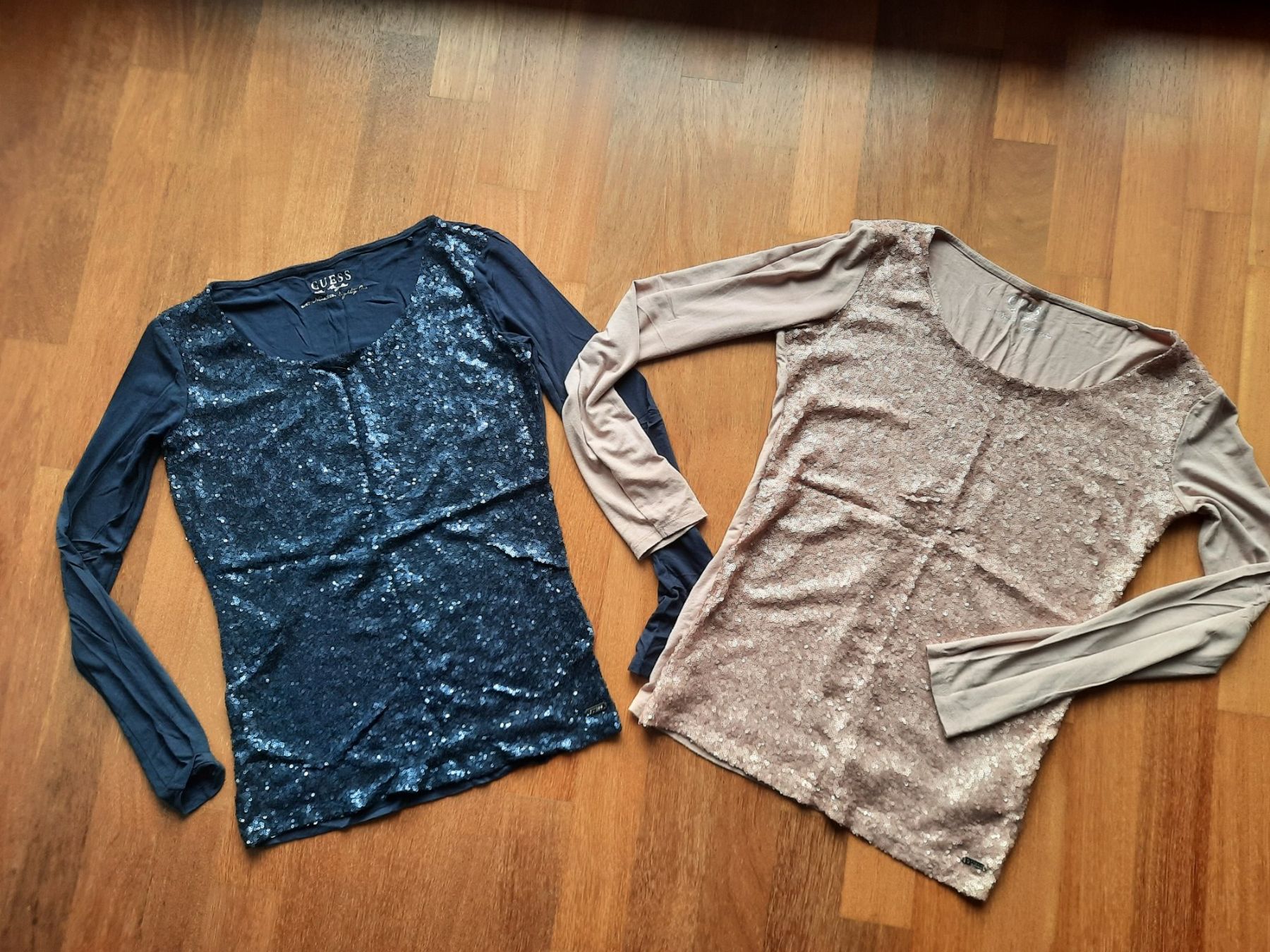 Guess Top: GUESS  2  Damen Oberteile - ein Preis  ! – Usato da Buchs SG venduto da miska01