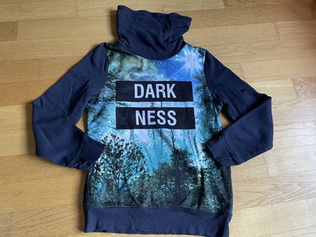 Pullover H&M 134/140 Dunkelblau Forest Galaxy Polarlicht 