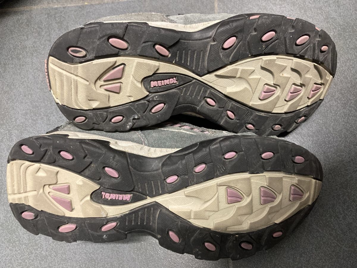 Meindl Chaussures garçon: Wanderschuhe / Trekkingschuhe Meindl Gr. 31 Air-Active – D'occasion à Zürich par Zauberland 1