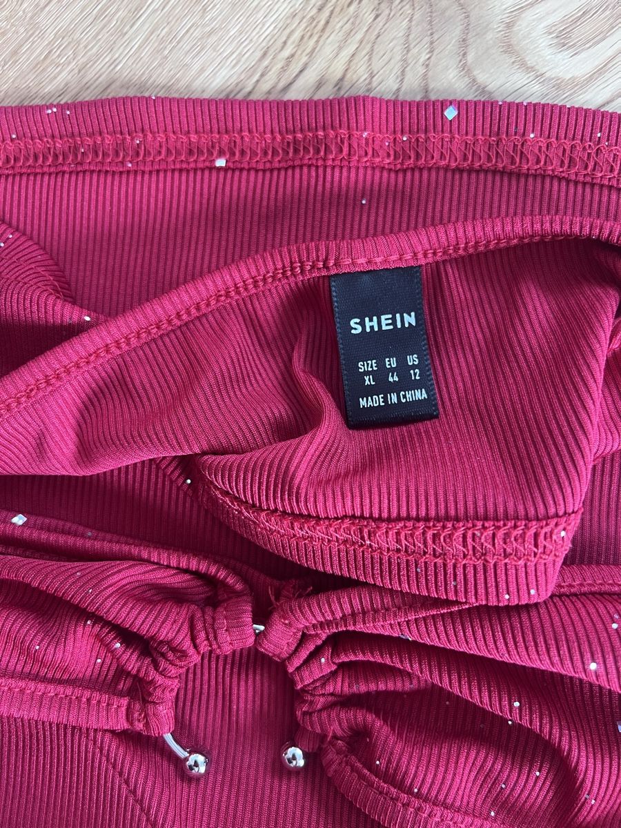 Shein Tops: Bordeauxrotes Top mit Glitzer Grösse XL – Neu (gemäss Beschreibung) aus Breitenbach von Saskia.Betschart 2