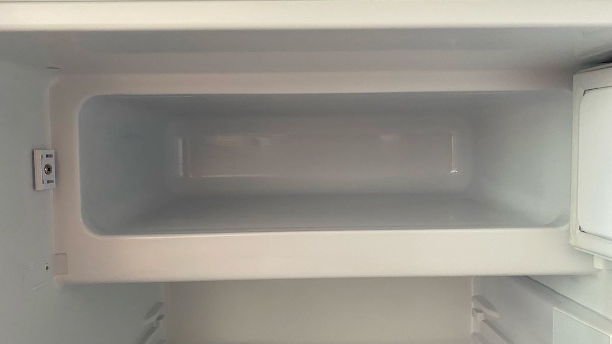 Electrolux Kühlschrank: Kühlschrank Elektrolux TK140 – Gebraucht aus Grindelwald von SumsiBiene 4
