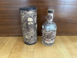 Leere Don Papa Flasche