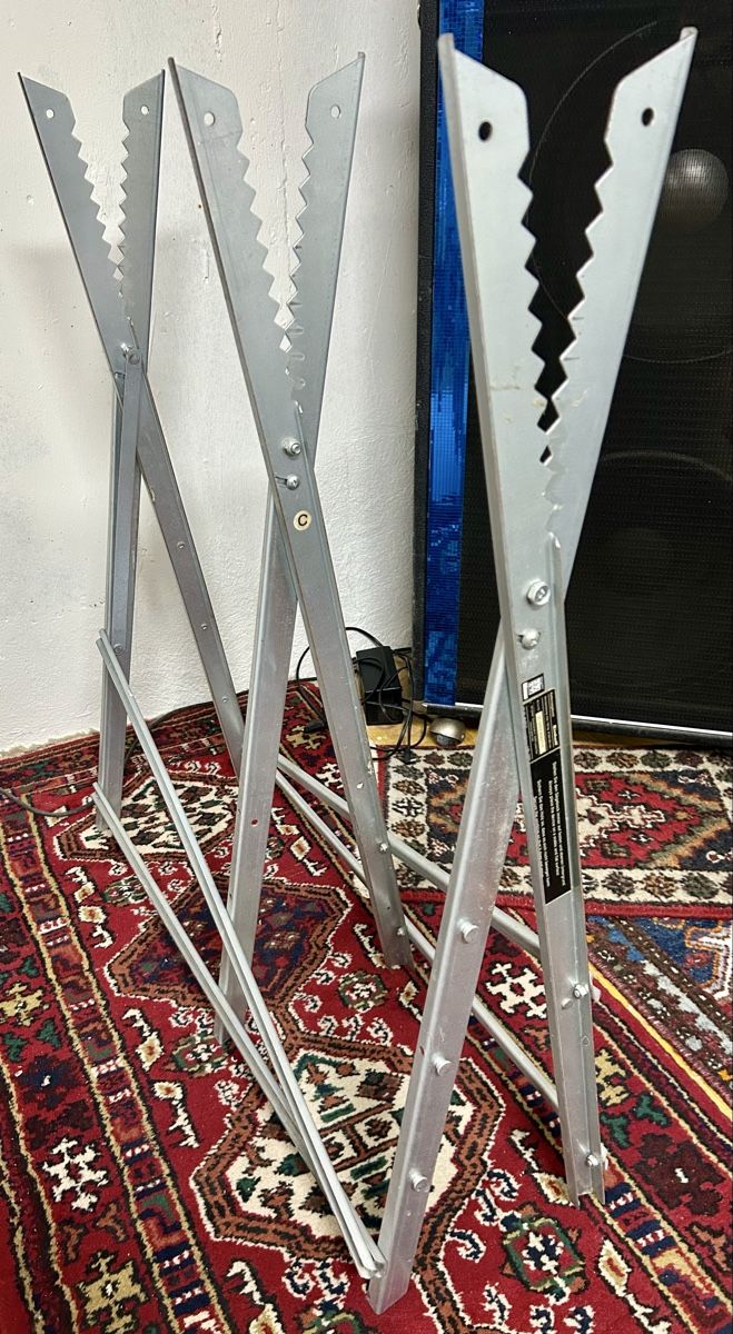 Einhell Tutti gli attrezzi: [GUT & GÜNSTIG]: Einhell Kettensägebocks – Nuovo (secondo la descrizione) da Arni AG venduto da CreaFlex