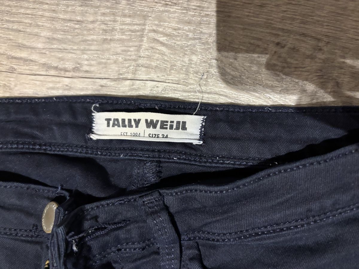 Tally Weijl Jeans: Jeans Tally Weijl Gr. 34 – Usato da Zug venduto da sarah26f 1