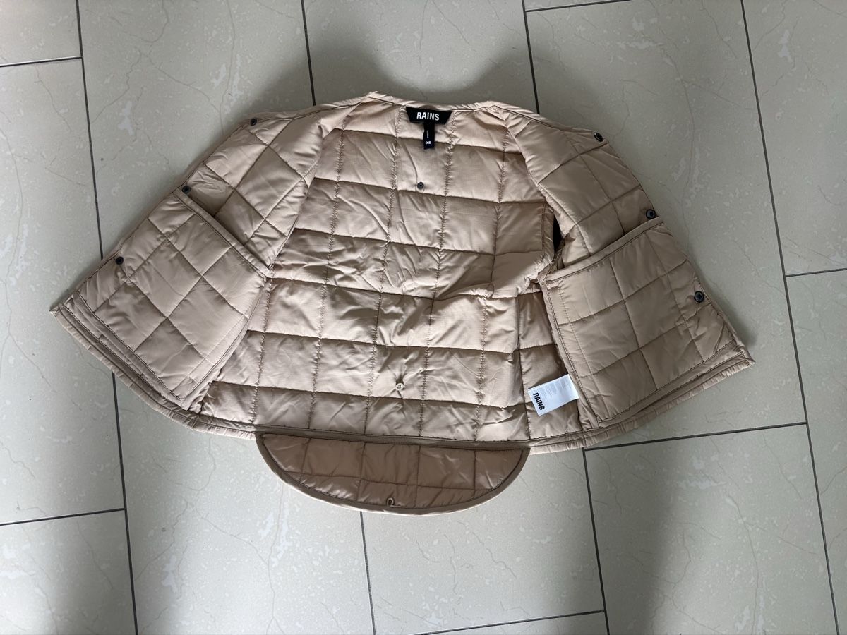 Gilet & Giacche senza maniche: Weste Rains gesteppt beige Grösse XS – Usato da Zürich venduto da nnsn 5