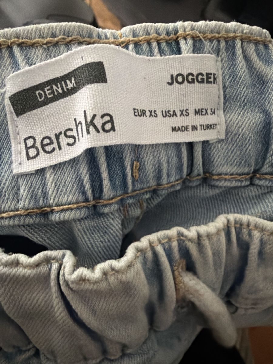 Bershka Jeans: Jeans Bershka – Usato da thun venduto da antonio.guido 1