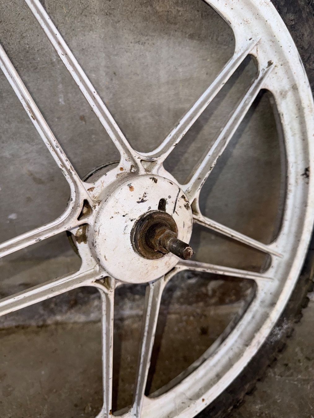 Puch Mofa-Ersatzteile: Mofa Gussfelgen Vorderrad 17 Zoll – Gebraucht aus Fahrni b. Thun von berger_tuning34 3