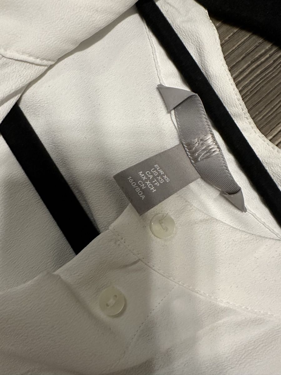 H&M Camicette: Bluse weiss Gr. XS – Usato da Schaanwald venduto da ael248 1
