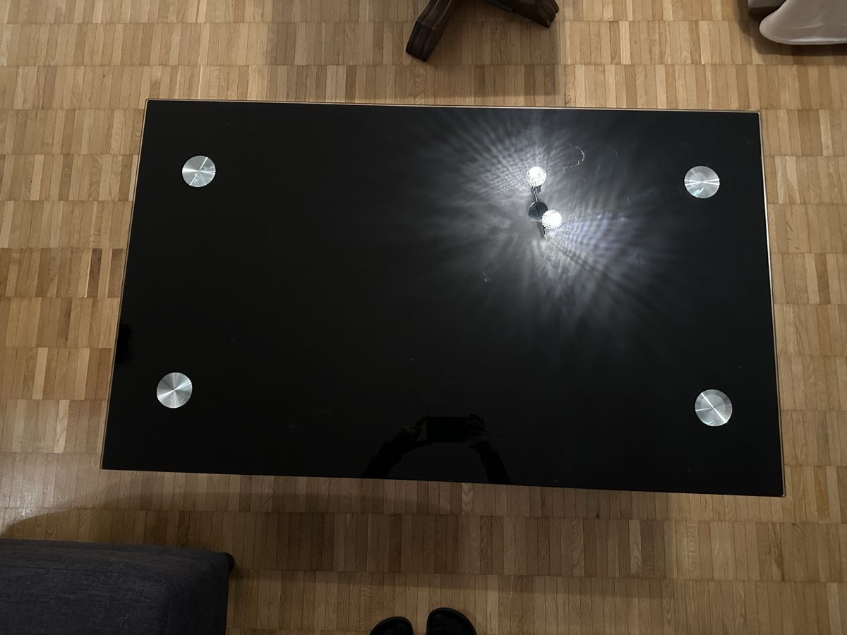 Tavoli: Glass Coffee Table – Usato da Bassersdorf venduto da WayanMartin13 1