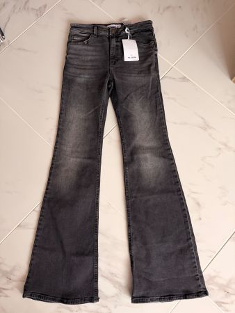 PULL & BEAR SCHWARZE SKINNY‑FLARE‑JEANS GRÖSSE 38
