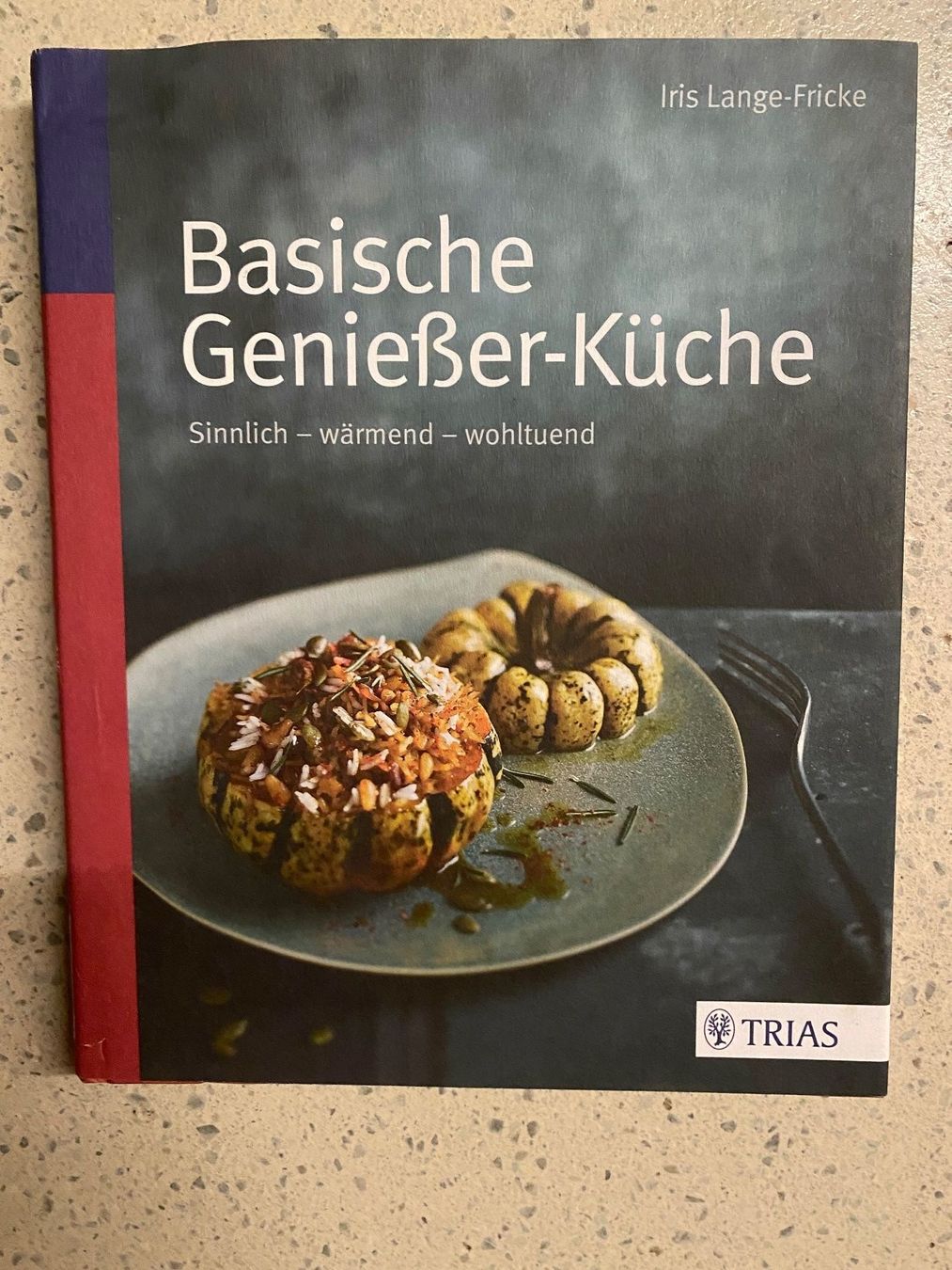 Libri: Basische Geniesser-Küche- Kochbuch – Usato da Alpnach Dorf venduto da Fengeli