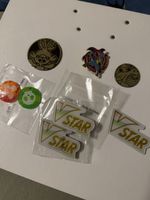 Verkaufe ein Pokémon TCG Zubehör-Lot aus dem Jahr 2022