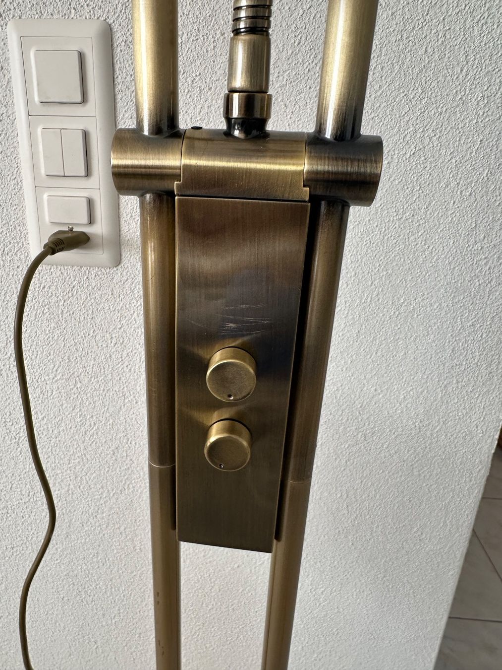 Lampade: Schöne Stehlampe mit Leseleuchte, dimmbar – Usato da Wallisellen venduto da funnydance 2