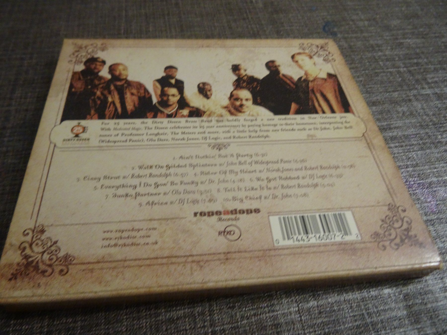 CD: The Dirty Dozen Brass Band - Medicated Magic CD – Usato da Olten venduto da Disc-Ausverkauf 1