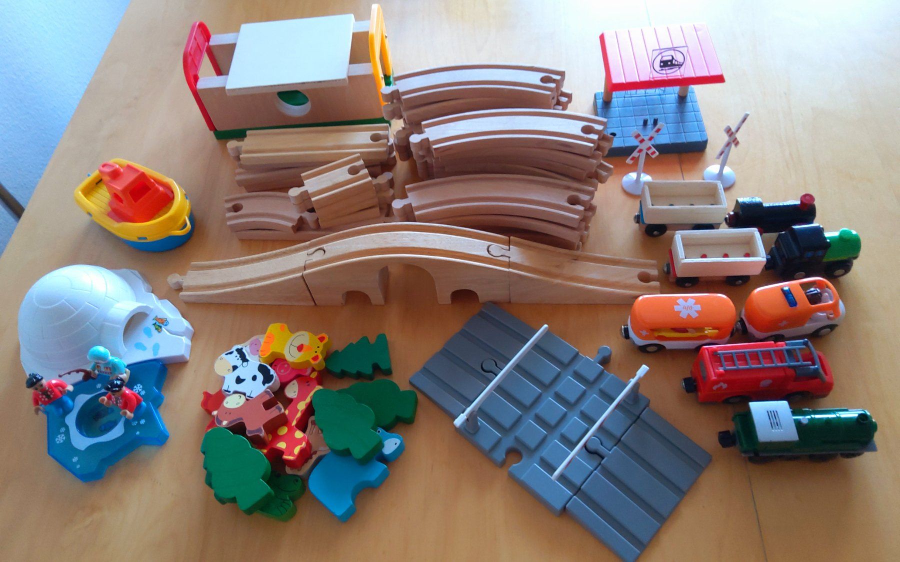 Brio Giocattoli: Holzeisenbahn-Set – Usato da Burgdorf venduto da mbu_l7nm 4