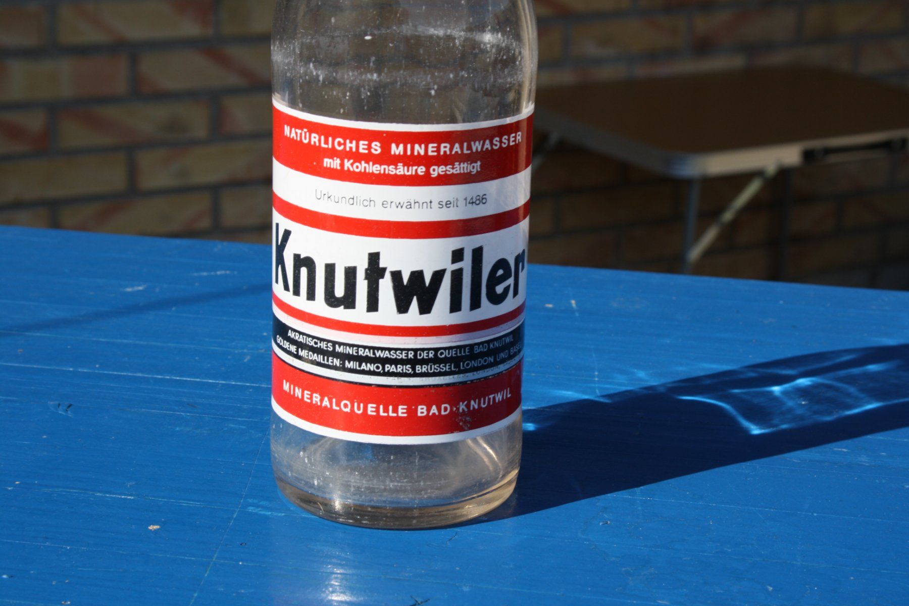 Gläser, Krüge & Flaschen: PASSUGGER BÜGELFLASCHE – Gebraucht aus Wauwil von Pneuedy 9