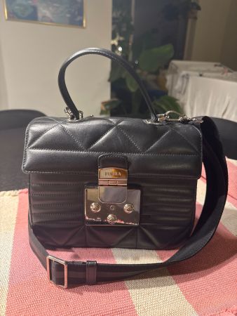 Gesteppte Furla-Tasche