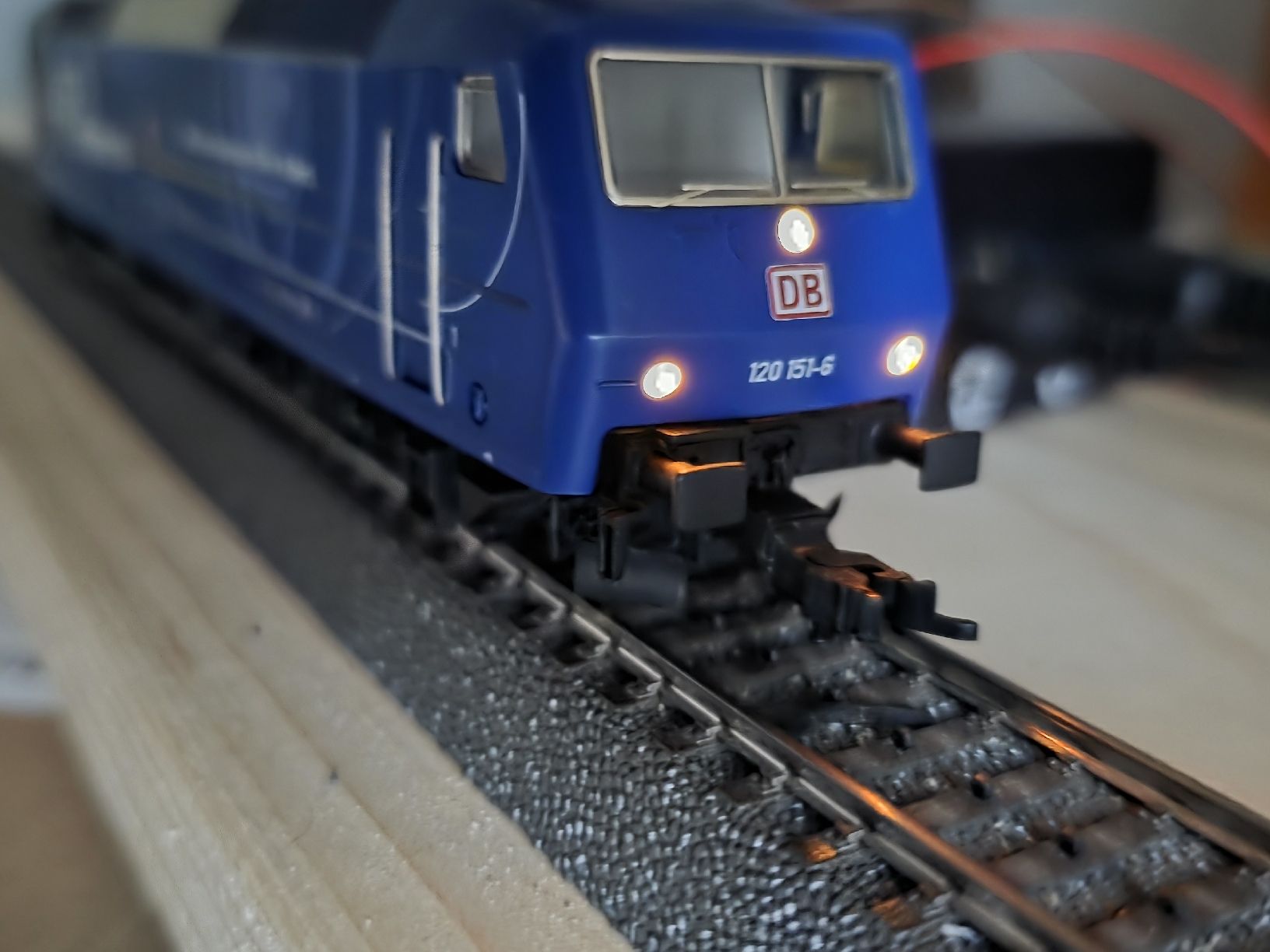 Märklin Modellini di ferrovie: H0 Märklin BR120 ZDF AC Digital  – Usato da Müllheim Dorf venduto da Erdal12 2