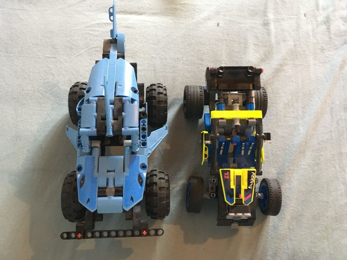 Lego Kit di costruzioni: 2 Lego Technic Autos – Usato da Zofingen venduto da Schwafli