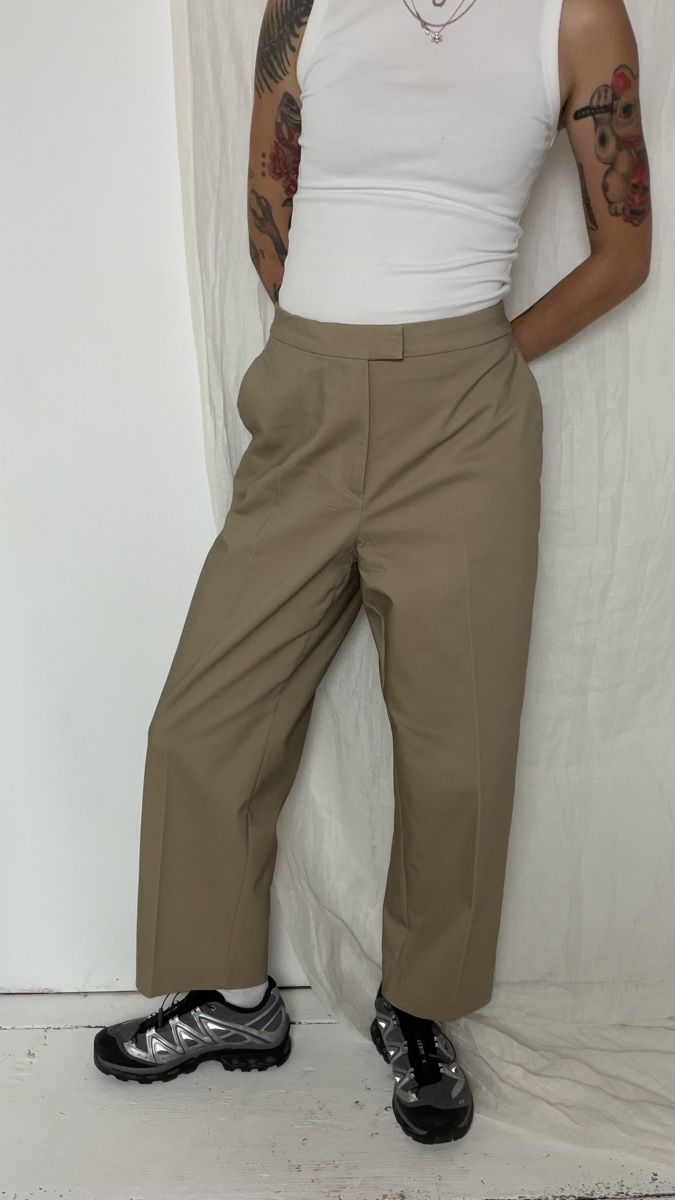 H&M Pantaloni: H&M Stoffhose beige Grösse 44  – Usato da Knonau venduto da Grapesvintage 8