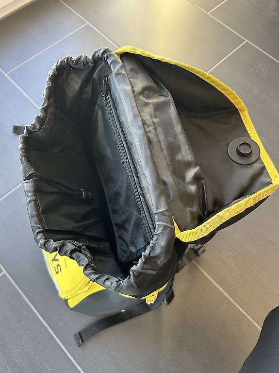 Borse & Zaini: Funki Schulrucksack 4 Jahre getragen  – Usato da Zäziwil venduto da Yvonne2532 2