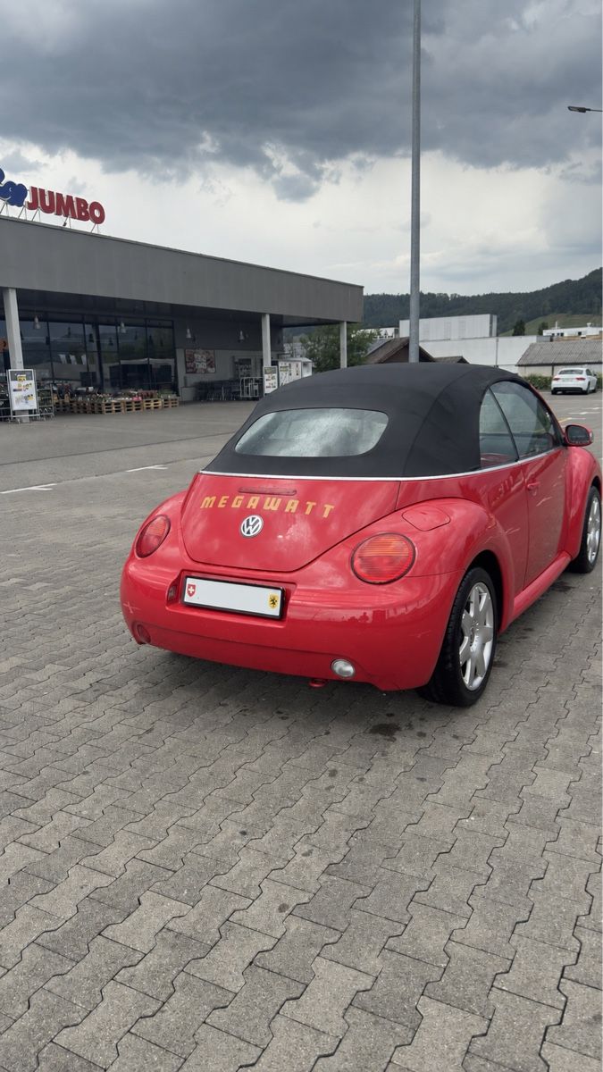 VW Automobili: VW New Bettle Cabrio 2.0 – Usato da Stein Am Rhein venduto da Xsrxx 2
