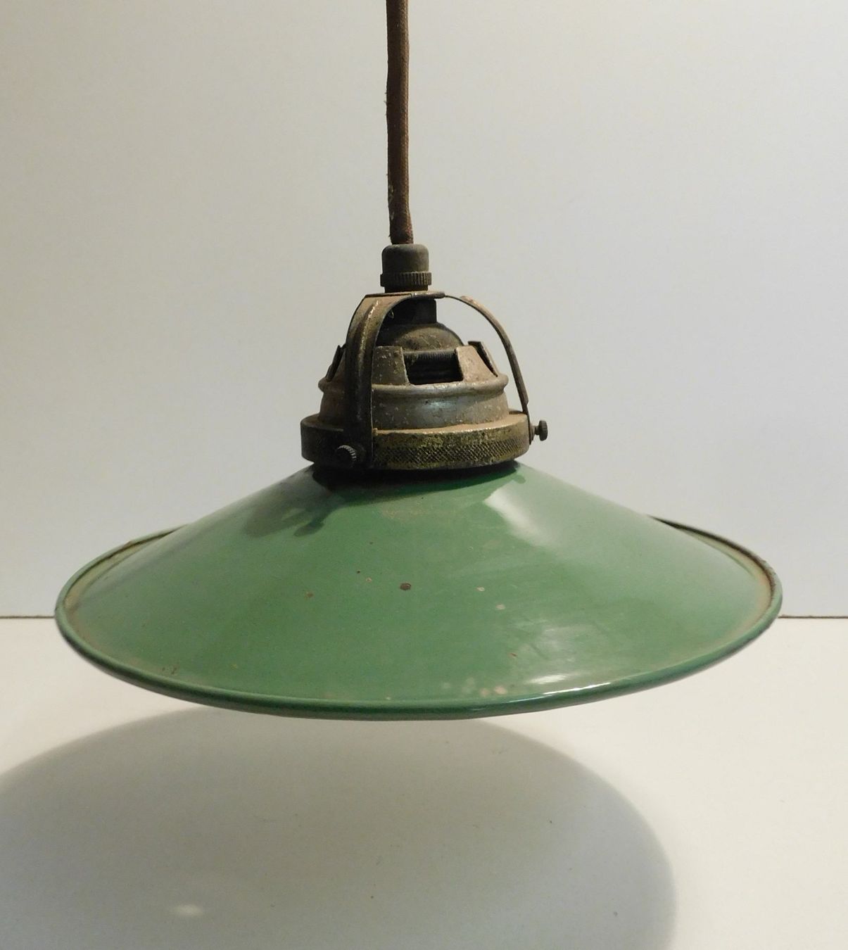 Lampadari & plafoniere: Lampe antike Email Deckenlampe Lampe – Usato da Sursee venduto da 76 4