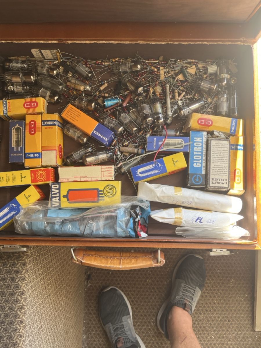 Componenti elettronici: Historische Elektronenröhren – Usato da Gams venduto da Akgams 2