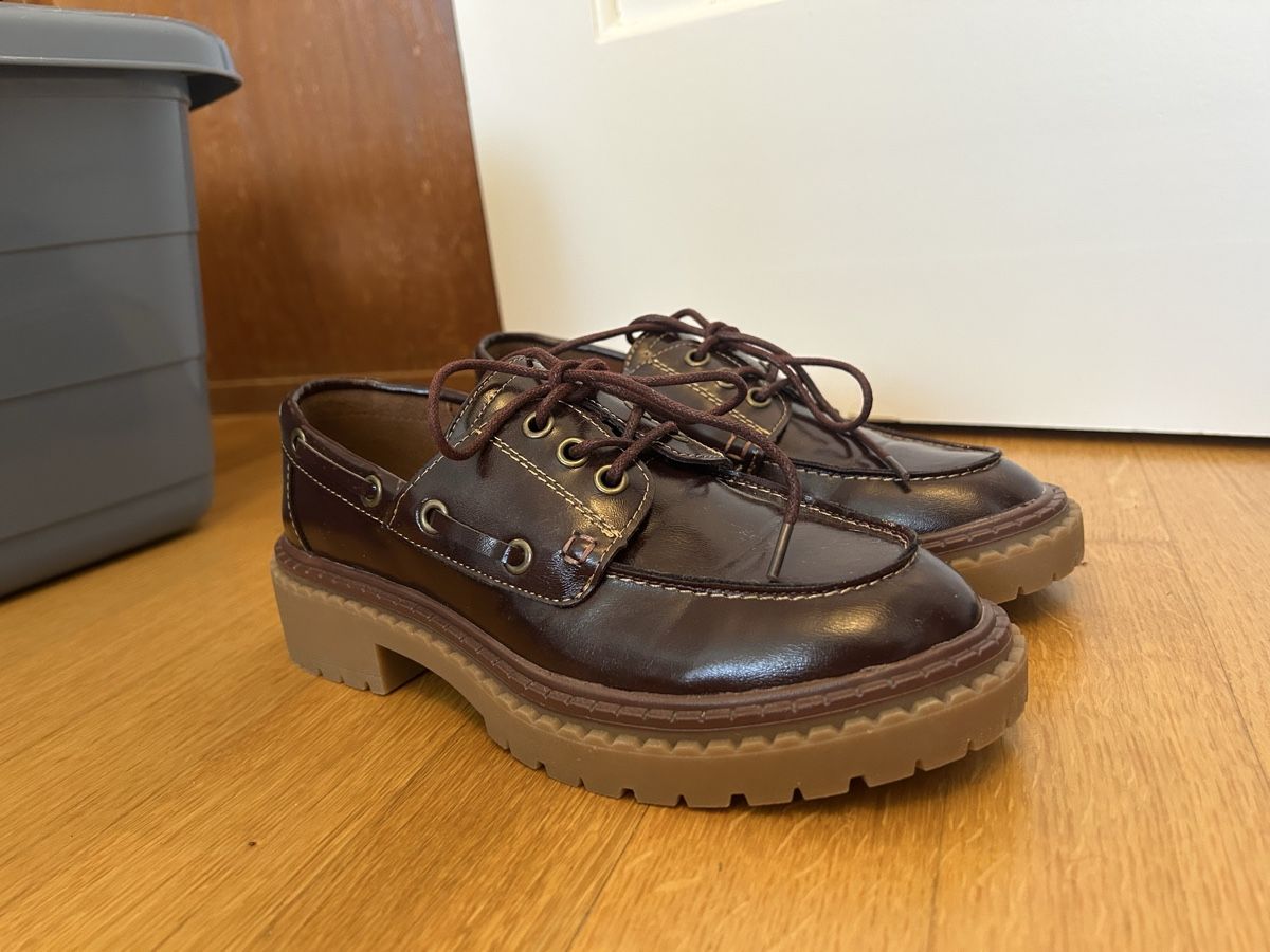 Damenschuhe: Decibel Loafers Bordeaux – Gebraucht aus Zürich von fabuulois