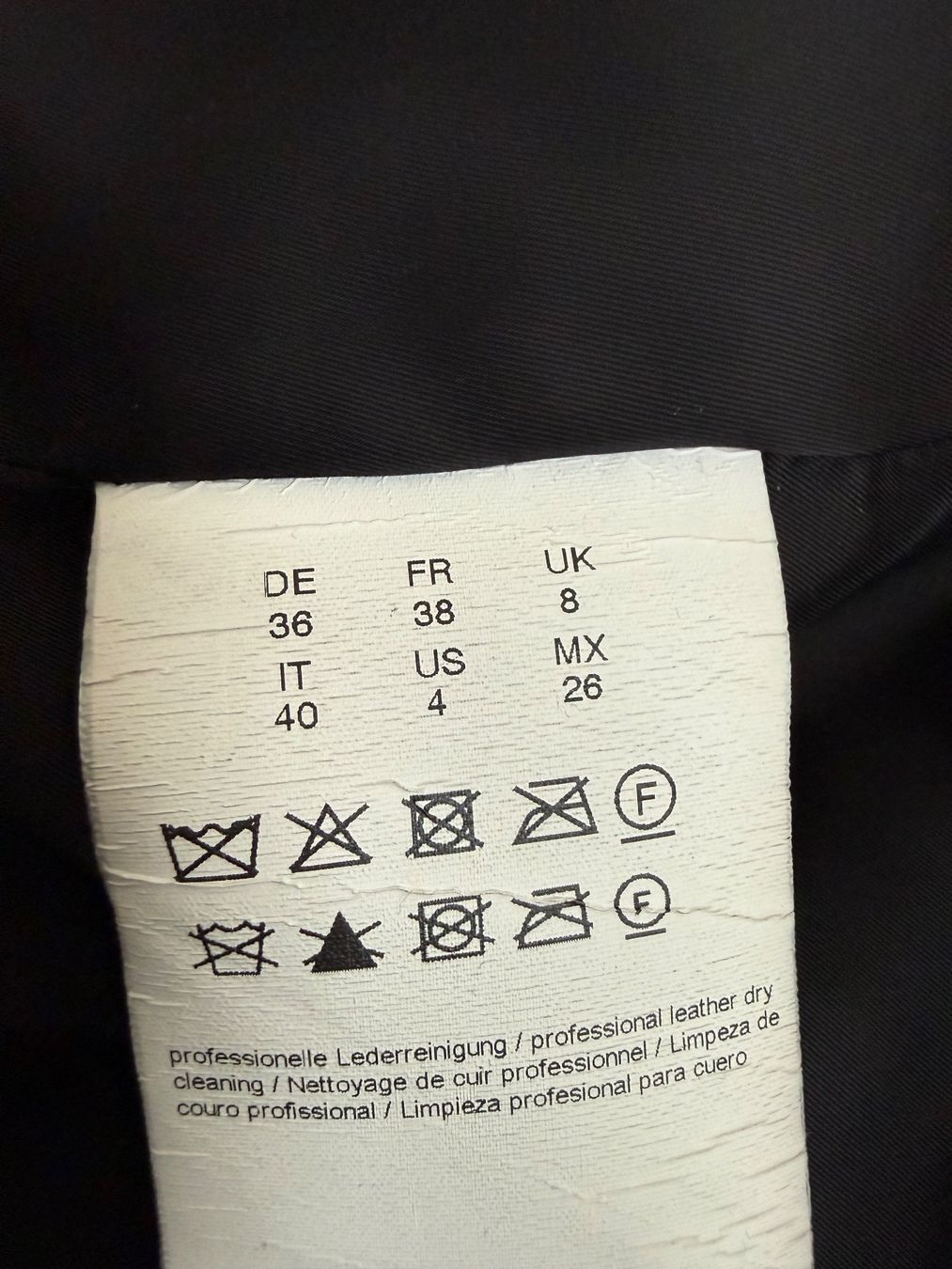 Hugo Boss Giacche: Lederjacke Boss, Gr. 36 (S) – Usato da Uetikon am See venduto da Fraufox1 7