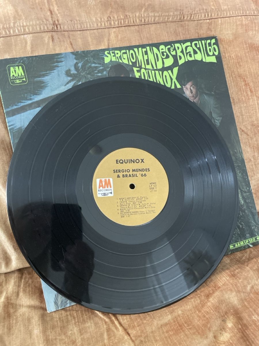 Dischi in vinile: Sergio Mendes & Brasil '66 - Equinox - LP – Usato da Steinmaur venduto da Eastwing 5