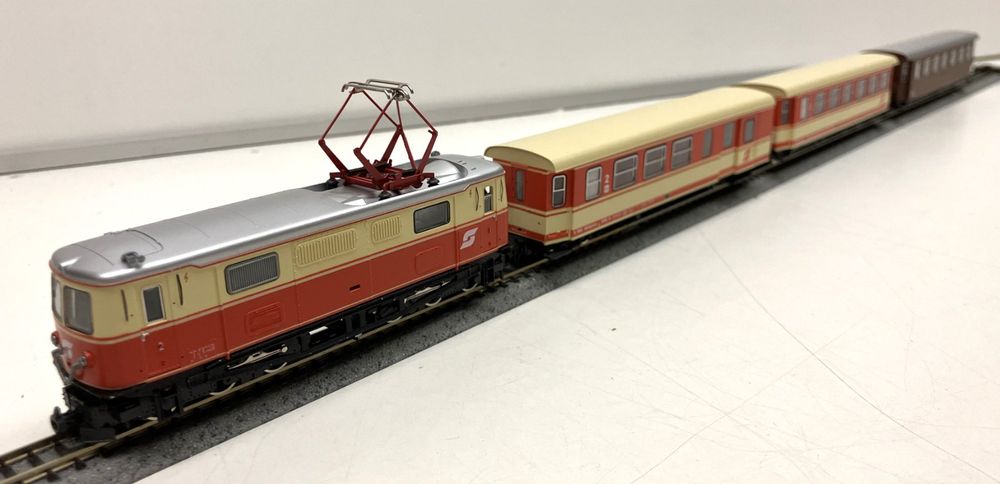 Roco Personenwagen der Mariazellerbahn, bzw. der ÖBB. (Gebraucht) in St