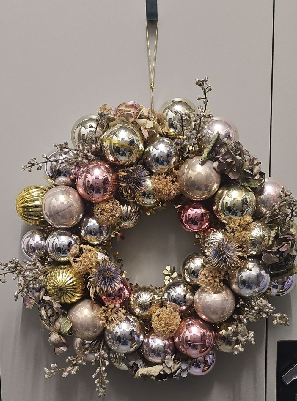 Tutte le decorazioni: handgefertigter Weihnachtskranz mit Kugeln getrocknete Blume – Usato da Zürich venduto da eri_8w5v