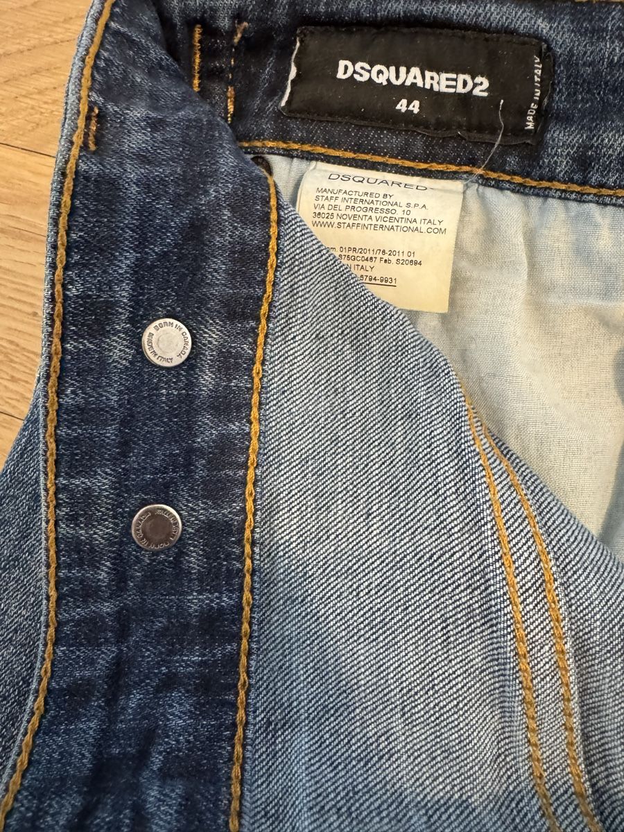 Dsquared2 Jeans: Dsquared2 Jeans gr.44 (32/32) – Nuovo (secondo la descrizione) da Zug venduto da pav_q5f7 8