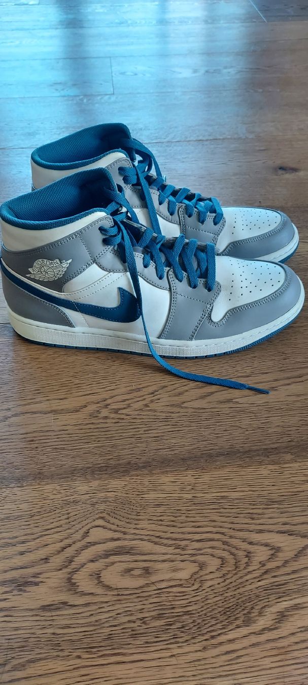Nike Chaussures hommes: Nike Air Jordan mid Grösse 45 – D'occasion à Oftringen par Seidenhuhn4