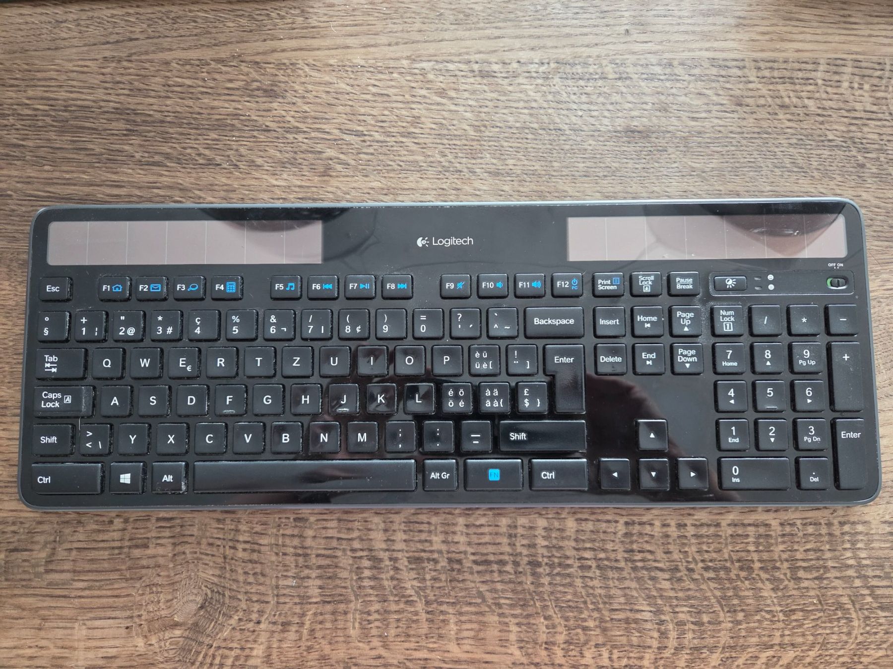 Logitech Tastaturen: Logitech K750 kabellose Solartastarur – Gebraucht aus Opfikon von Doronadan