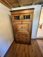 Alter Schrank