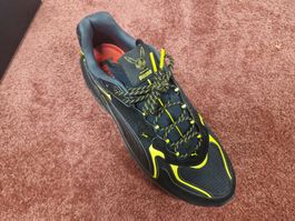 PUMA x Pokémon Fade Nitro UMBREON / NACHTARA — Gr. 46 (Neu)