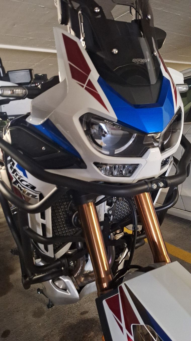 Honda Enduro: Neuwertige Afrika Twin – Nuovo (secondo la descrizione) da Sisseln AG venduto da Wmu 2