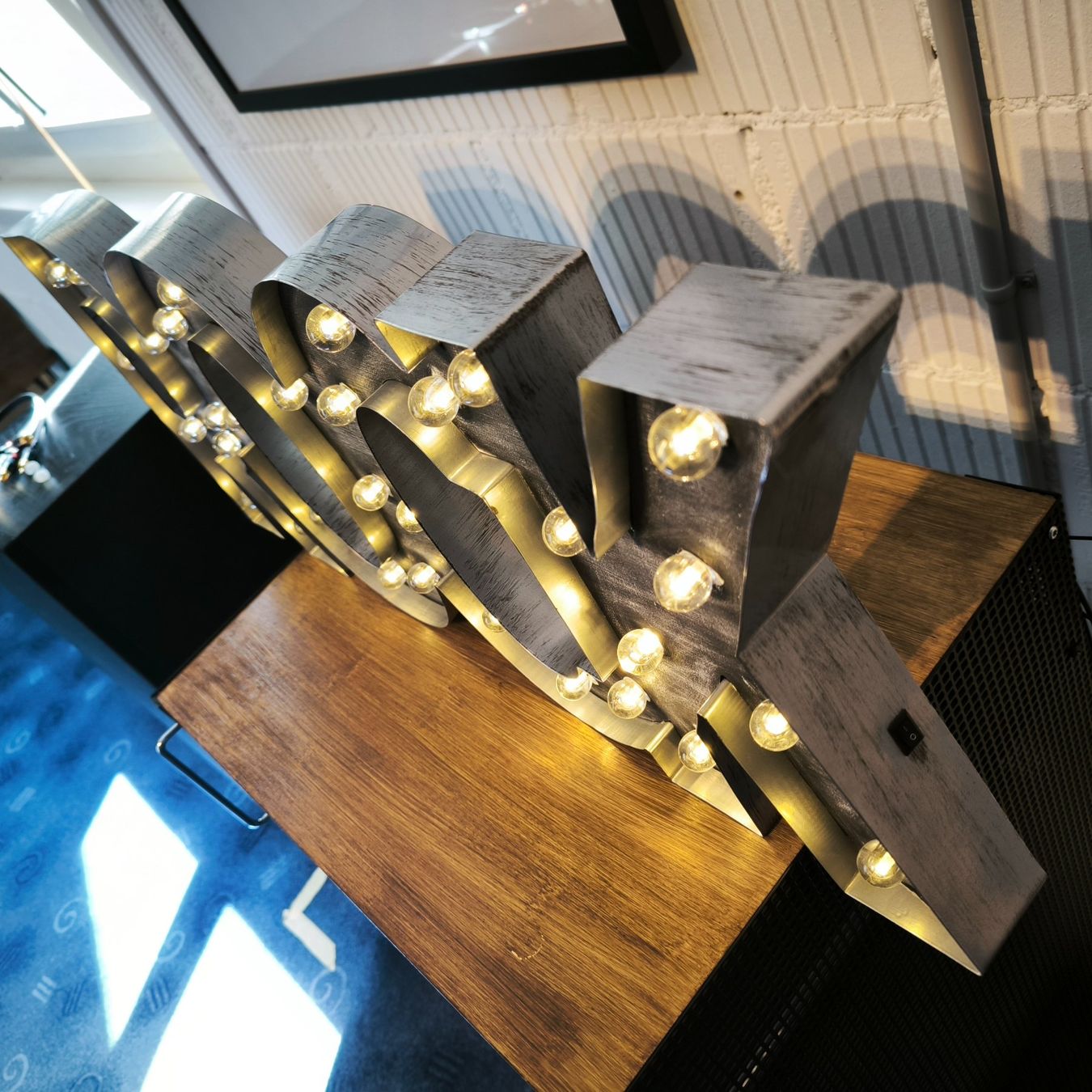 Lampade: Rock-Leuchte mit LEDs – Usato da Sarmenstorf venduto da Toyvette 1