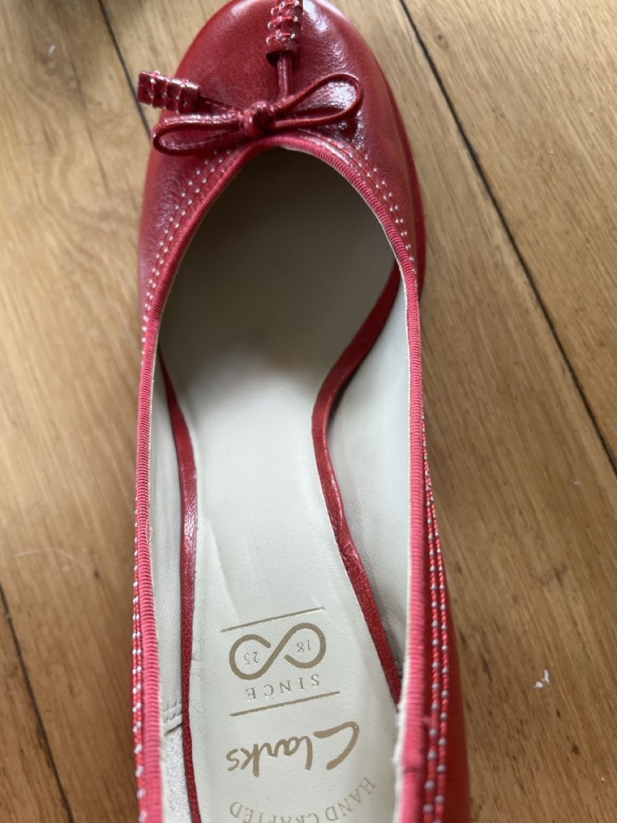 Clarks Scarpe da donna: Pumps rot Clarks – Nuovo (secondo la descrizione) da Wettingen venduto da Tiffany29 3